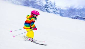 Зимний спорт: как поставить ребенка на лыжи, сноуборд и коньки