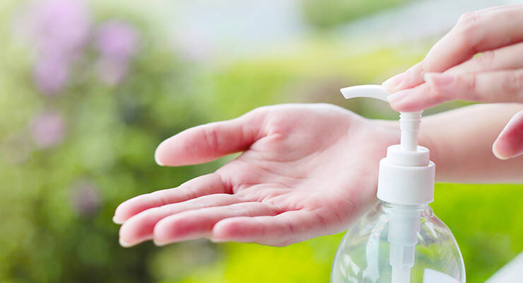 Фото к статье: Как сделать санитайзер безопасный для кожи рук