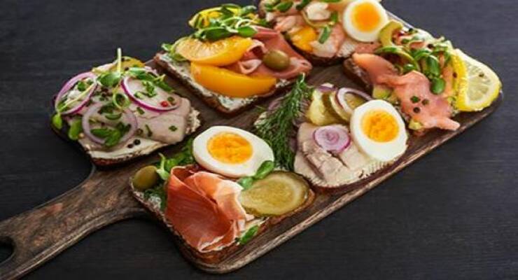 Фото к статье: Скандинавские бутерброды: 7 рецептов сморребродов