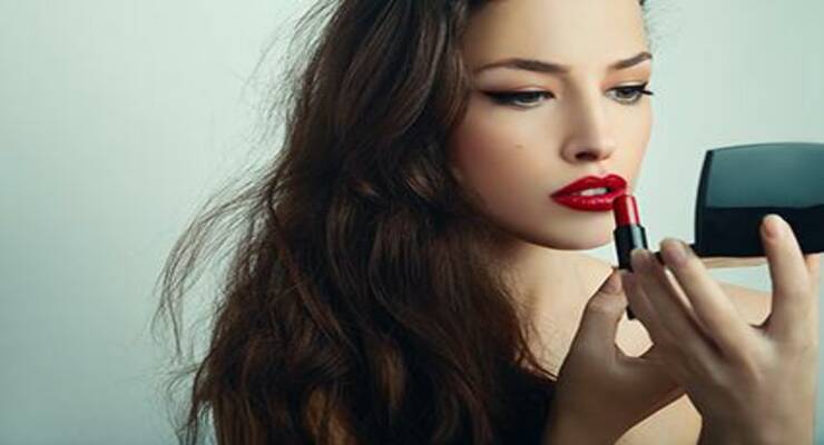 Фото к статье: Как сделать красивый макияж: яркие акценты