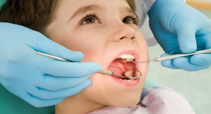 Фото к статье: Что делать, если ребенок боится стоматологов
