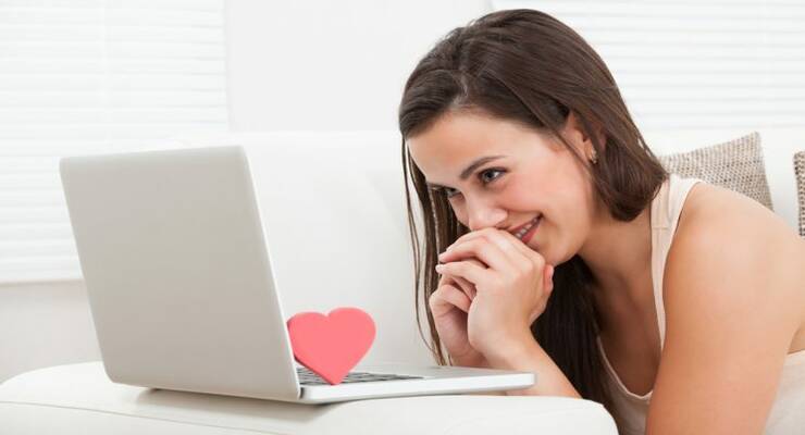 Фото к статье: Любовь по интернету: 5 правил онлайн-флирта