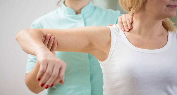 Фото к статье: Боль в плечевом суставе: причины и лечение