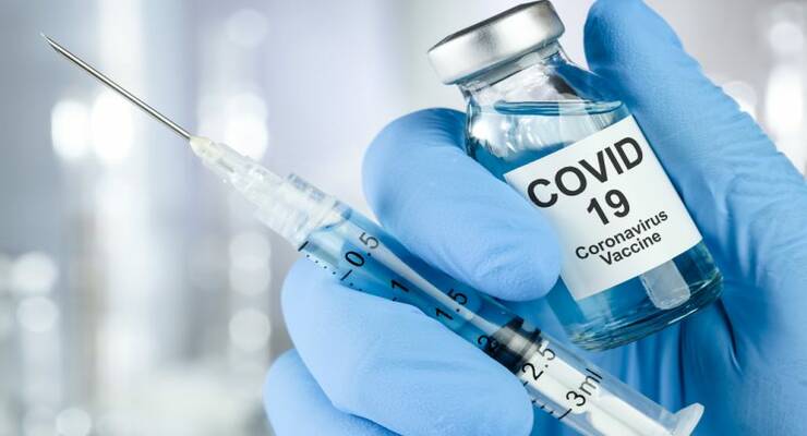 Фото к статье: Какие процедуры нельзя делать после прививки от коронавируса