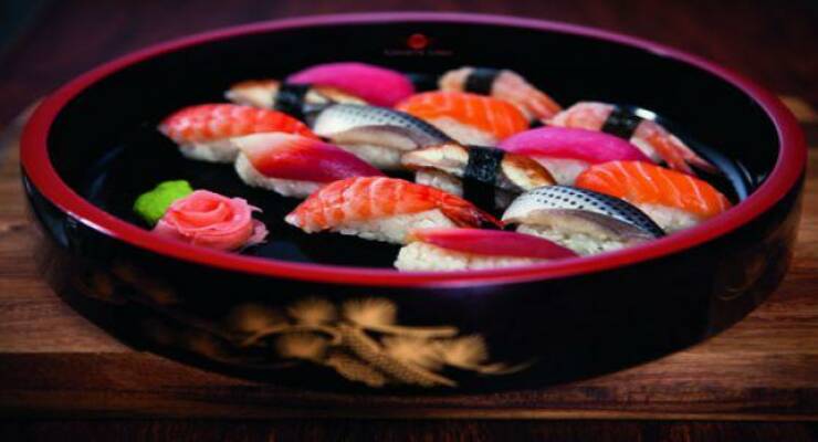 Фото к статье: Как есть суши и роллы на диете