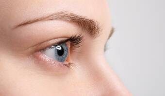Сухость глаз: причины и способы лечения