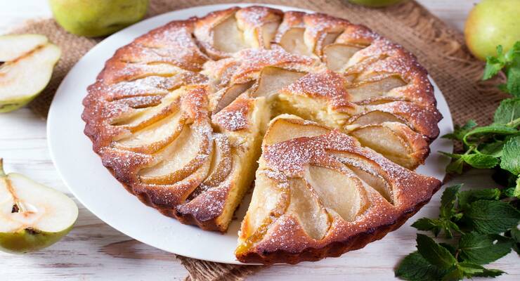 Очень простой, воздушный и вкусный яблочный пирог