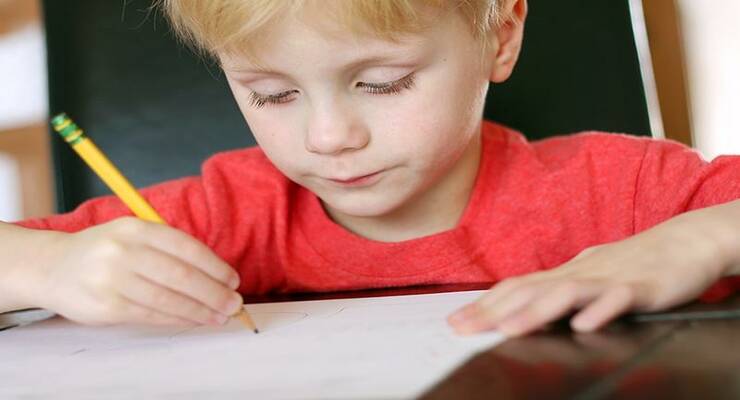 Фото к статье: Как научить ребенка красиво писать