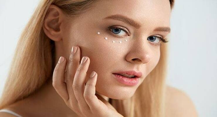 Фото к статье: Дело века: 4 эффективных крема для ухода за кожей вокруг глаз