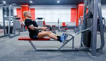Упражнения для спины в тренажерном зале: какие выполнять начинающим