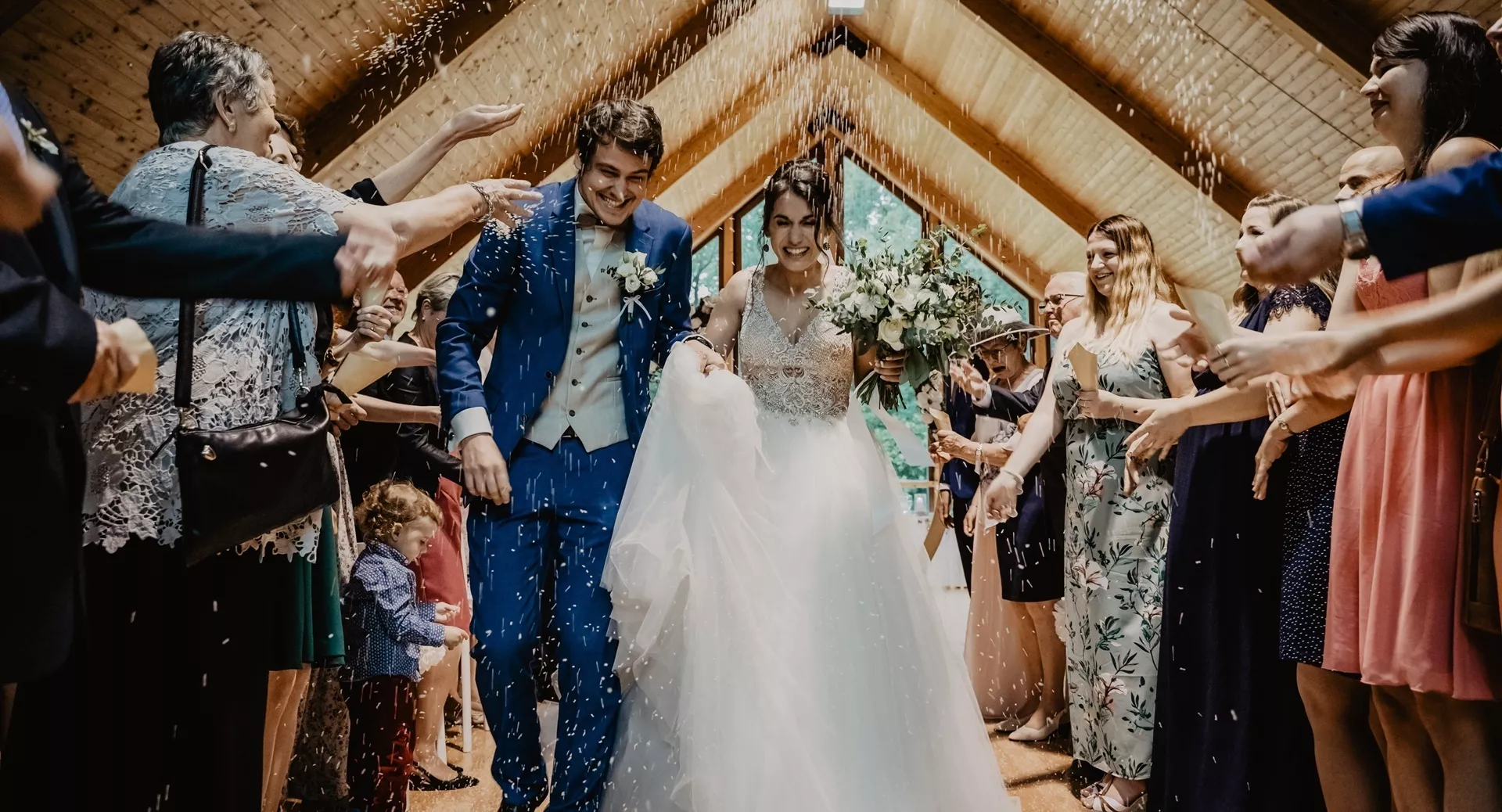 Невесту трахают толпой на свадьбе. Смотреть русское порно видео онлайн