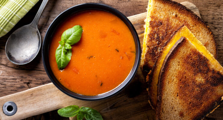 Фото к статье: Томатный суп: 6 полезных и вкусных рецептов