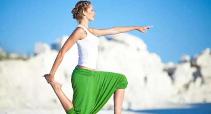 Фото к статье: Хатха-йога для начинающих: следим за положением ног