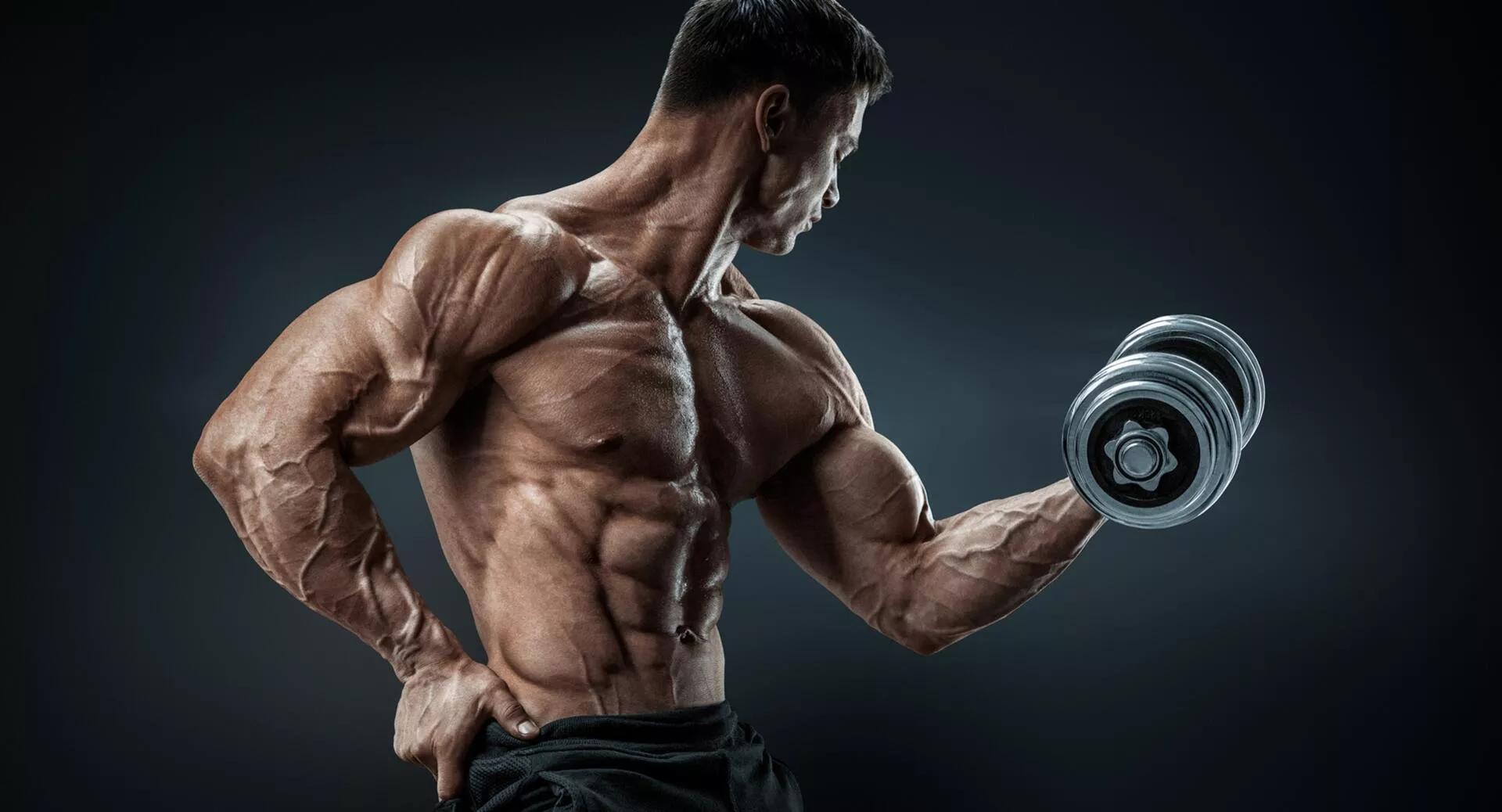 Фото к статье: Как накачать бицепс: программа и видео упражнений