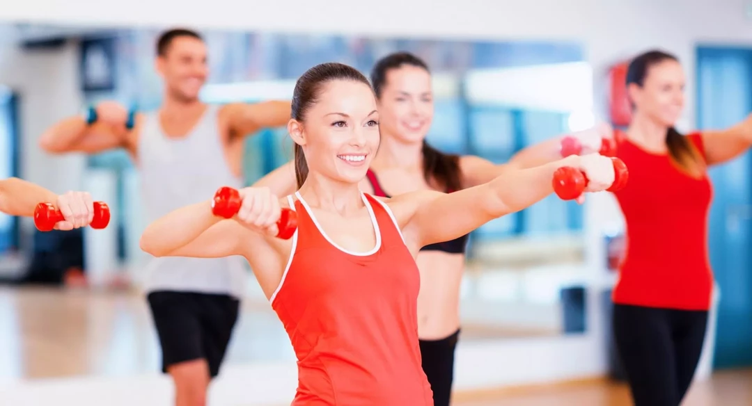 Тренировки с легкими весами: чем они могут быть полезны