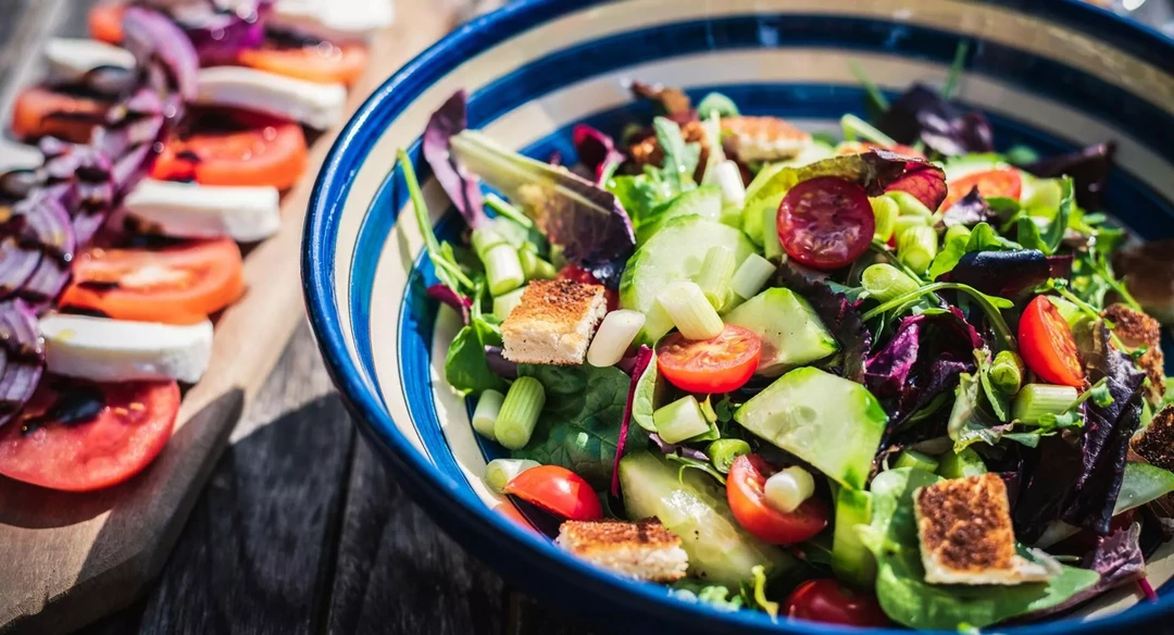 ПП-заправки для салатов: вкусные советы и полезные рецепты