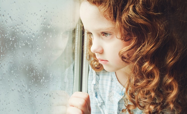 Синдром недолюбленного ребенка: как исправить ошибки родителей (и не повторить их)